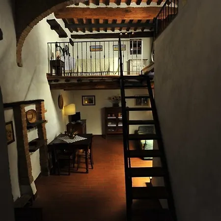 Castello Di Monteliscai